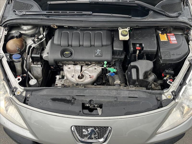Peugeot 307 1,4 i 16v - fotka 17 z 18