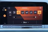 Volkswagen Golf (2022) Life 2.0 TDI, Automat - náhled 17