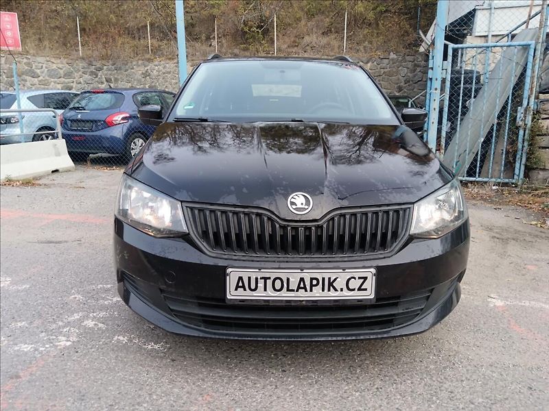 Škoda Fabia 1,0 MPi  Active - fotka 2 z 21