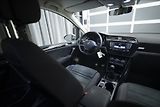 Volkswagen Touran 2,0 TDI MASÁŽ KAMERA VÝHŘEV ČR - náhled 13