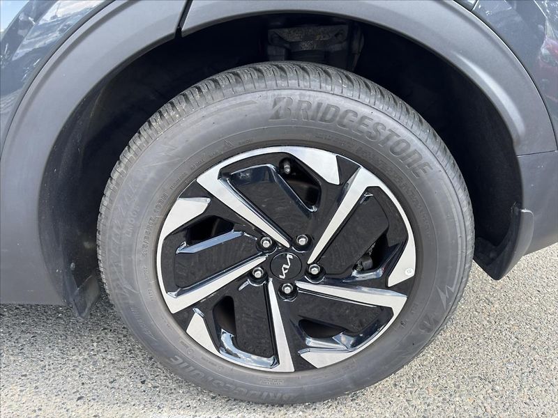 Kia Sportage 1,6 TGDi Exclusive NAVI ZÁRUKA - fotka 35 z 40