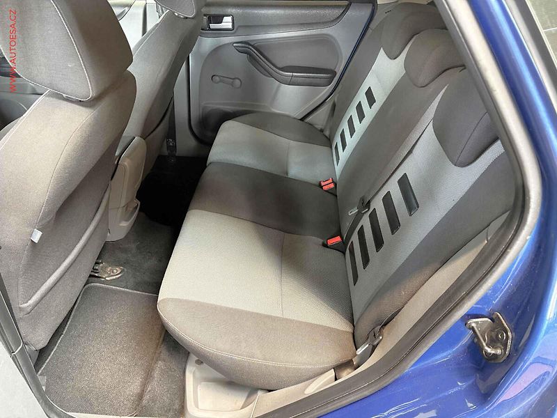 Ford Focus (2008) 1.6i, AC, temp - fotka 10 z 14