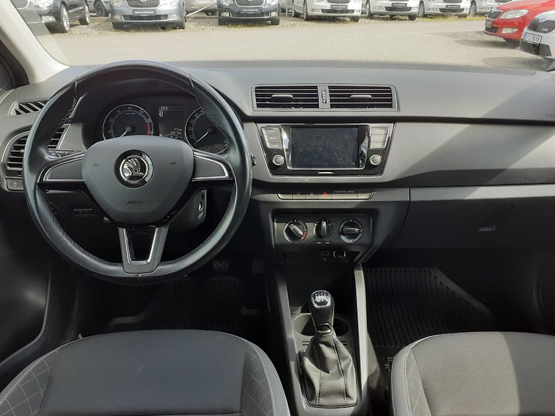 Škoda Fabia (2019) III Kombi 1.0 TSi Ambiente - fotka 7 z 32