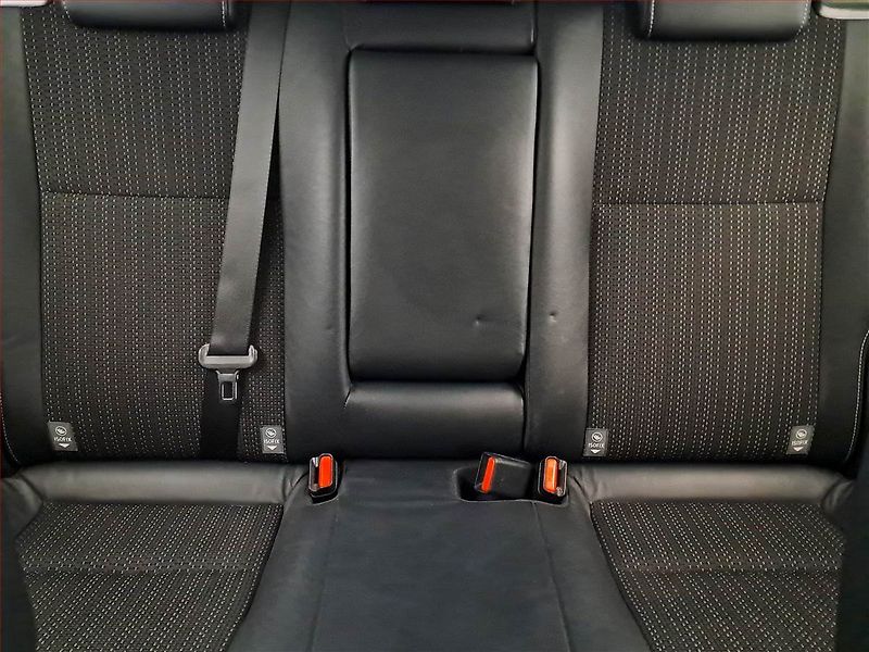 Toyota Auris (2014) Hybrid, Automat, Navi - fotka 10 z 22