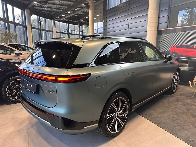 Xpeng G9 (2026) AWD Performance (dodání 10/26) - fotka 9 z 11