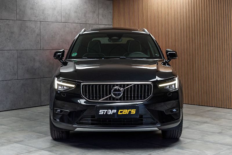 Volvo XC40 B4 AWD ULTIMATE BRIGHT*ČR 1.M* - fotka 2 z 42