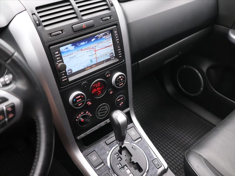 Suzuki Grand Vitara 3,2 VVT 171kW V6 CZ Aut. - fotka 19 z 32