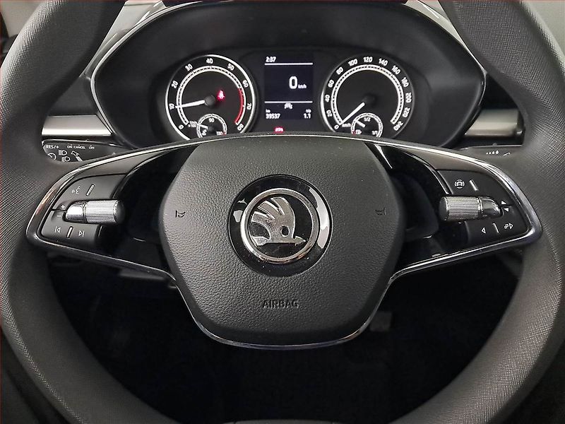 Škoda Fabia (2023) Ambition 1.0 TSI, Serv.kniha - fotka 15 z 15