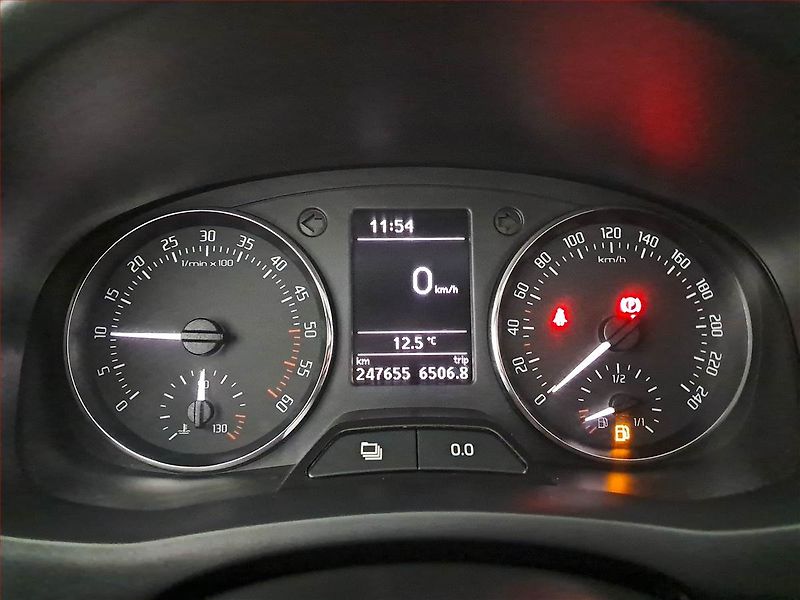 Škoda Fabia (2013) 1.6 TDI, Tempomat - fotka 11 z 16