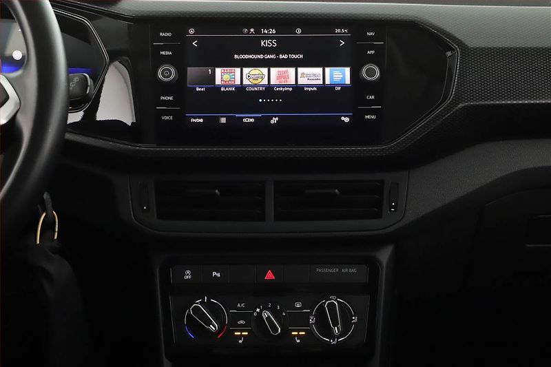 Volkswagen T-Cross (2023) Life 1.0 TSI, Navi - fotka 14 z 18