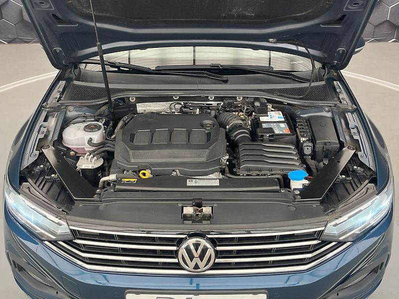 Volkswagen Passat 2.0 TDi LED SVĚTLA, rezervace - fotka 40 z 96