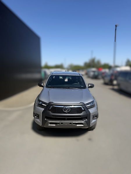 Toyota Hilux (2025) Invincible - fotka 2 z 7