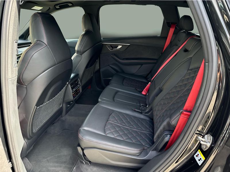 Audi SQ7 4.0 TFSI 373 Kw Quattro - fotka 12 z 27