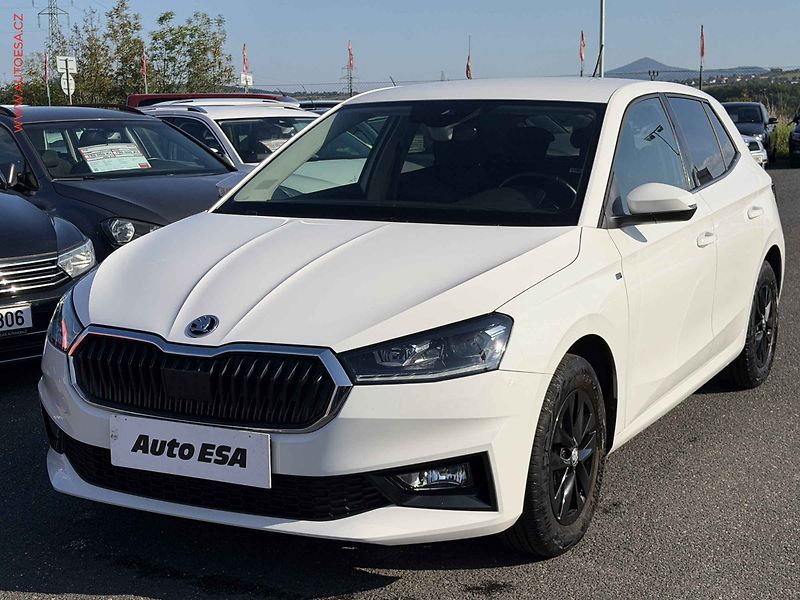 Škoda Fabia (2022) 1.0TSi, 1.maj,ČR, Style, LED - fotka 3 z 17
