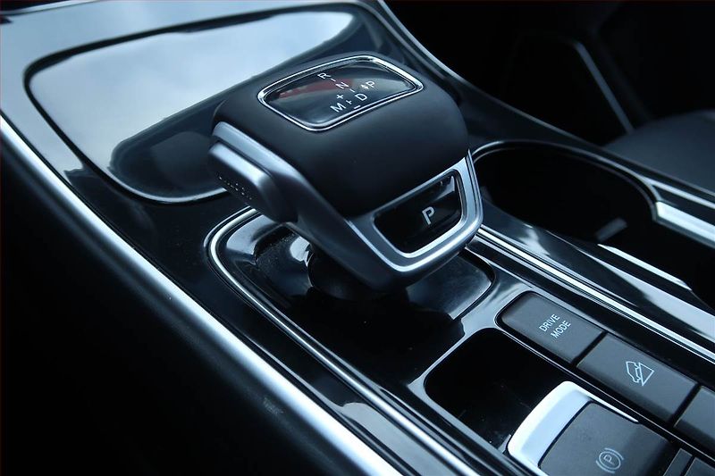 Dongfeng T5 EVO (2024) Exclusive 1.5 Turbo - fotka 13 z 28
