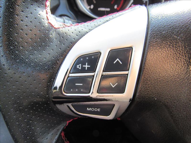 Mitsubishi ASX 1,8 Di-D 110kW 4x4 - fotka 20 z 27