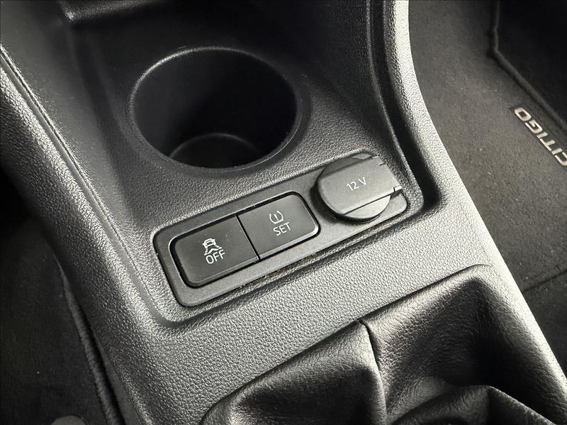 Škoda Citigo 1,0 MPI, Klimatizace - fotka 15 z 24