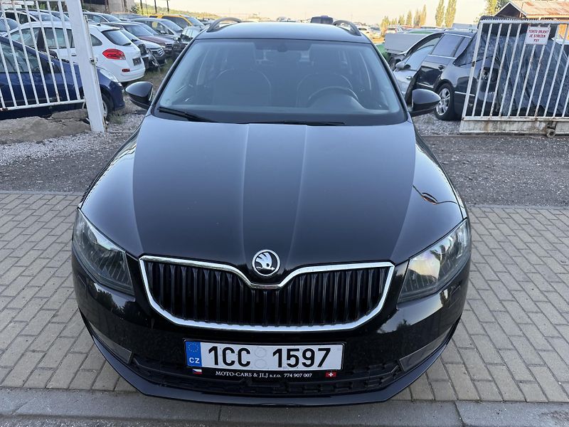 Škoda Octavia (2017) 1.6tdi - fotka 6 z 52