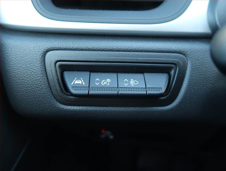 Renault Captur (2024) 1.0 TCe, LPG, ČR,1.maj - fotka 16 z 18