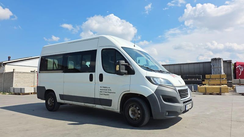 Peugeot Boxer (2016) minibus - 9míst  - fotka 2 z 2
