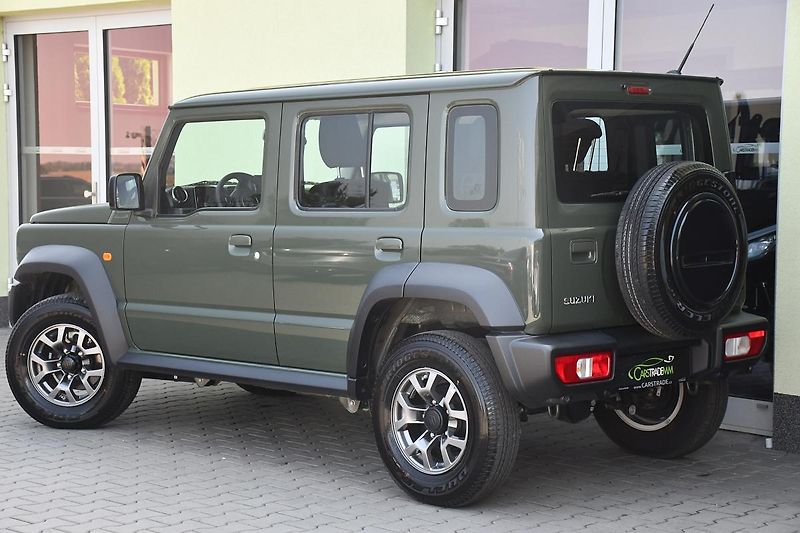 Suzuki Jimny 1,5 GLX AUTOMAT, 4X4 LONG - fotka 3 z 39