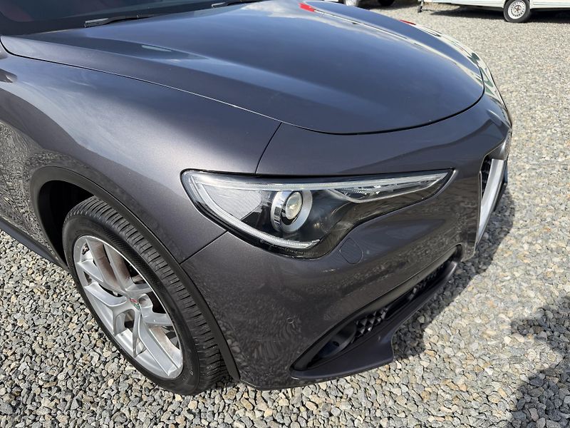 Alfa Romeo Stelvio 2.2JTDM Q4 4x4 210PS VELOCE 1A - fotka 70 z 167