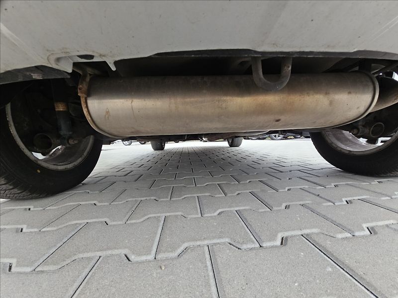 Suzuki SX4 1,6 VVTI 88KW STYLE  AUTOMAT - fotka 28 z 43