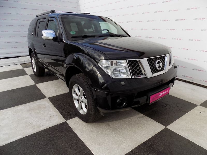 Nissan Pathfinder (2008) 2.5DCi/4x4/7.Míst/ - fotka 6 z 37