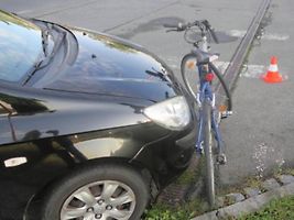 Každý rok zemře na českých silnicích několik desítek cyklistů.