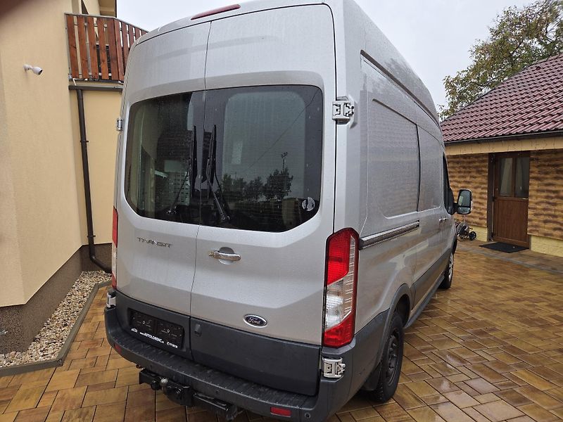 Ford Transit (2015) 2.2TDCI 114kW L2H3 - fotka 7 z 33