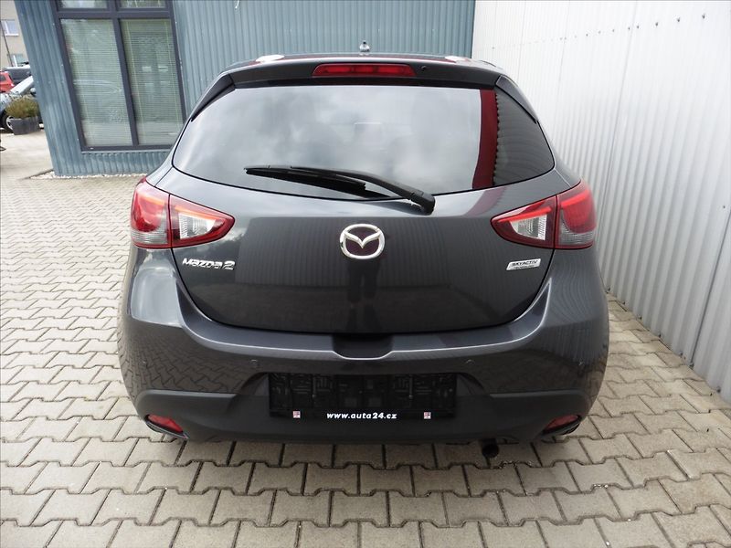 Mazda 2 1,5 Skyactiv Takumi - fotka 16 z 16