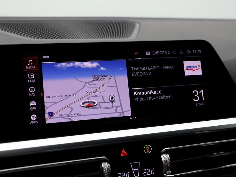 BMW Řada 3 2,0 320d 140kW xDrive M Paket - fotka 24 z 38