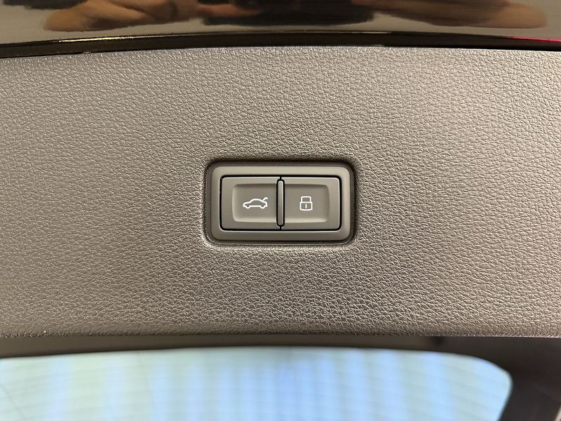 Audi Q8 50TDI QUATTRO S-LINE, WEBASTO, - fotka 34 z 36