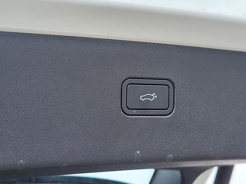 Volvo EX30 CROSS COUNTRY PLUS P8 AWD Elec - fotka 27 z 35