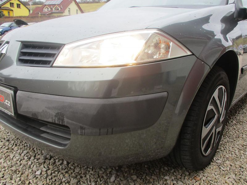 Renault Mégane 1.6i KLIMA - fotka 22 z 24