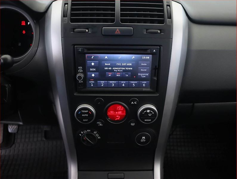 Suzuki Grand Vitara (2014) 1.9 DDiS, 4X4, Navi, Xenony - fotka 12 z 18