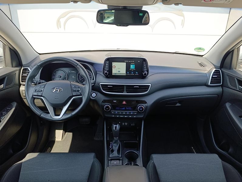 Hyundai Tucson 1.6T-GDI ADVENTURE DCT ČR  - fotka 19 z 40