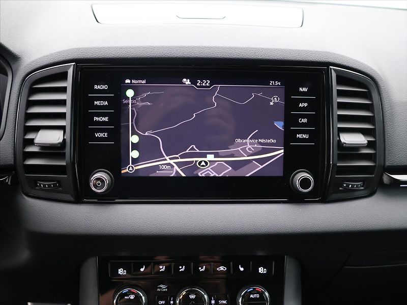 Škoda Karoq 2,0 TDI 4x4 DSG Sportline CZ - fotka 15 z 26