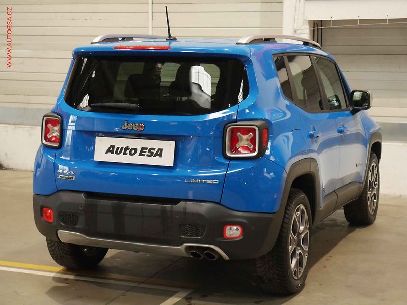 Jeep Renegade (2015) 2.0 JTD 4x4, ČR, servis - fotka 6 z 22