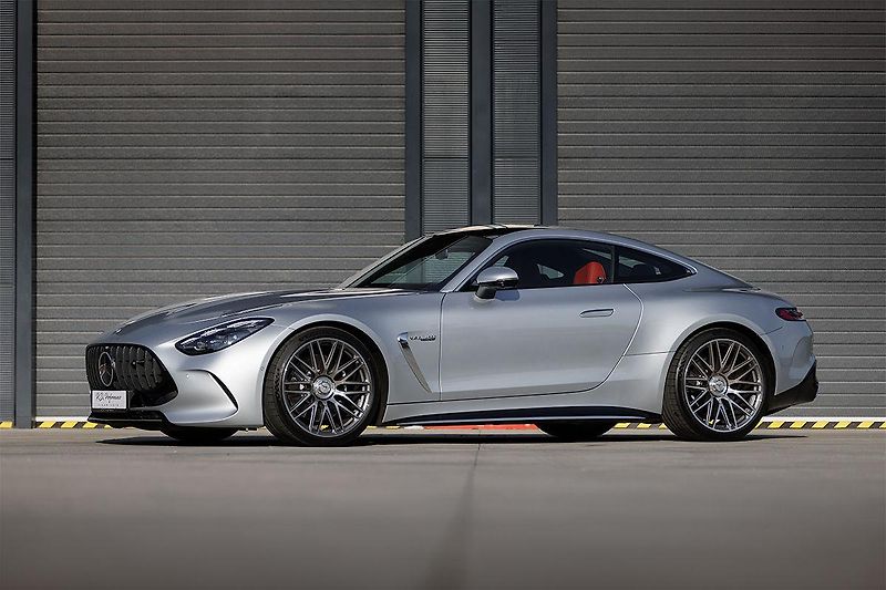 Mercedes-Benz AMG GT (2024) Coupe 63 V8 Biturbo 4Matic+  - fotka 15 z 45