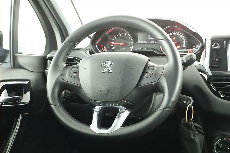 Peugeot 208 (2014) 1.2 PureTech, Tempomat - fotka 8 z 12