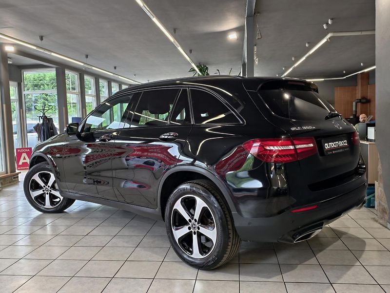 Mercedes-Benz GLC 350e 235kW 4MATIC Plug-In, DPH - fotka 5 z 27