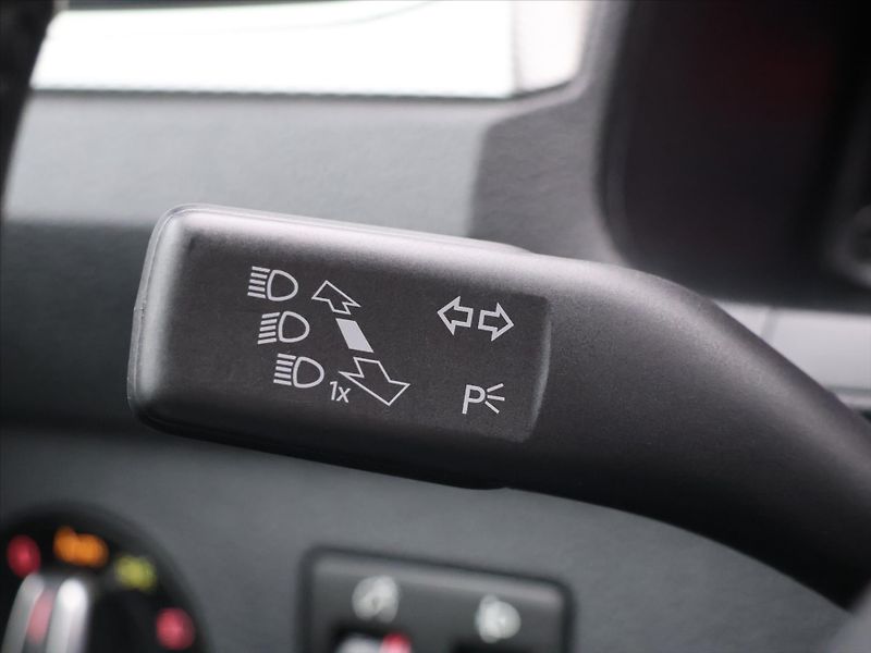 Volkswagen Caddy 1,4 TSI 92kW Maxi 7-Míst Xenon - fotka 15 z 30