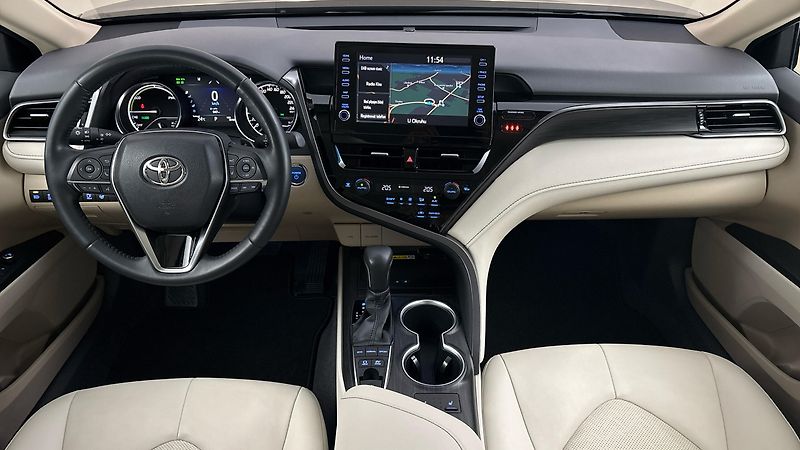 Toyota Camry 2.5 Hybrid AUT Executive - fotka 8 z 29