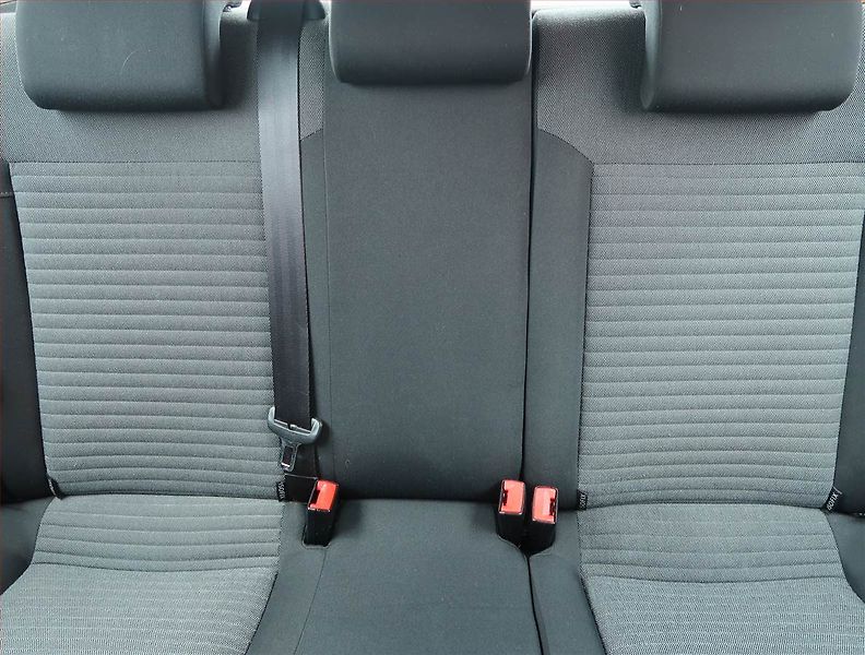 Volkswagen Polo (2010) 1.2 12V, Serv.kniha - fotka 10 z 14