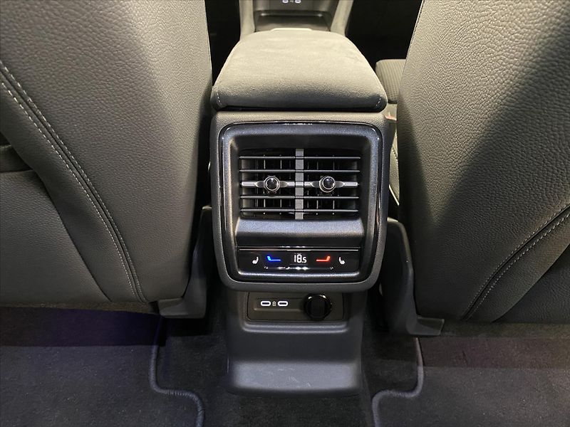 Škoda Kodiaq 2,0 TDI 142kW DSG 4x4 SportLin - fotka 21 z 30