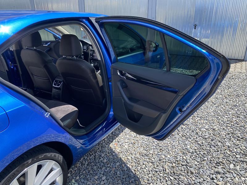 Škoda Octavia 2.0TDi L+K CZ WEBASTO 4x4 - fotka 117 z 165