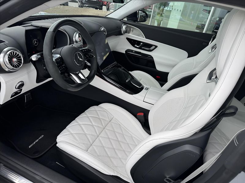Mercedes-Benz AMG GT 63 4M+ - fotka 6 z 40