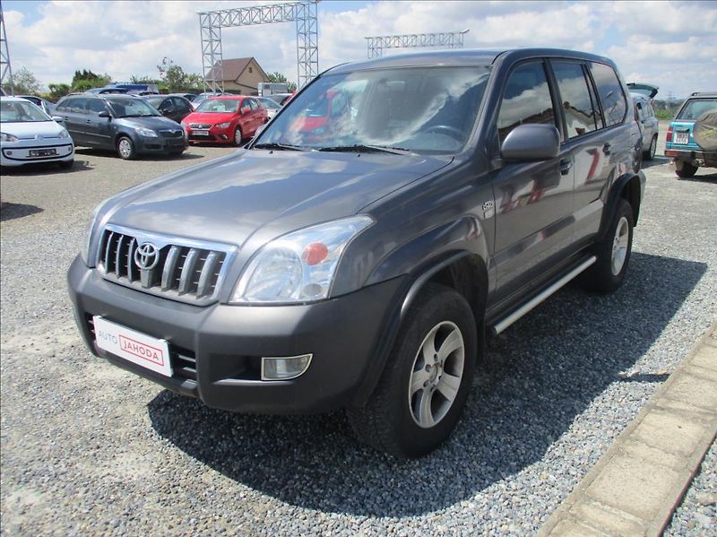 Toyota Land Cruiser 3,0 D4D, 4X4, klima,tažne zař. - fotka 3 z 24