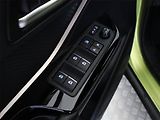 Toyota C-HR (2019) 1.8 Hybrid - náhled 18